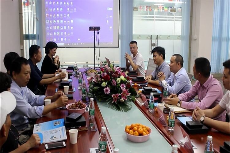 草莓视频污污下载草莓APP色板在线化客户接待处